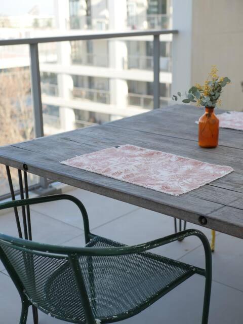 Suite Parentale Avec Sdb Dans Appartement Avec Rooftop Монпелие Екстериор снимка